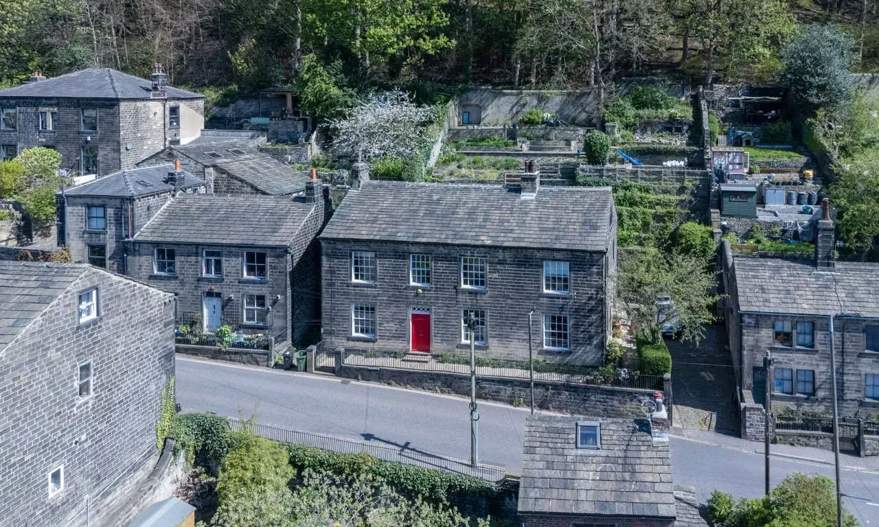 Southcliffe House, HebdenBridge, HX7, photo 2