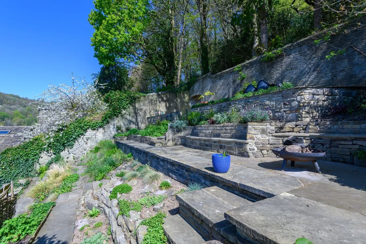 Southcliffe House, HebdenBridge, HX7, photo 47