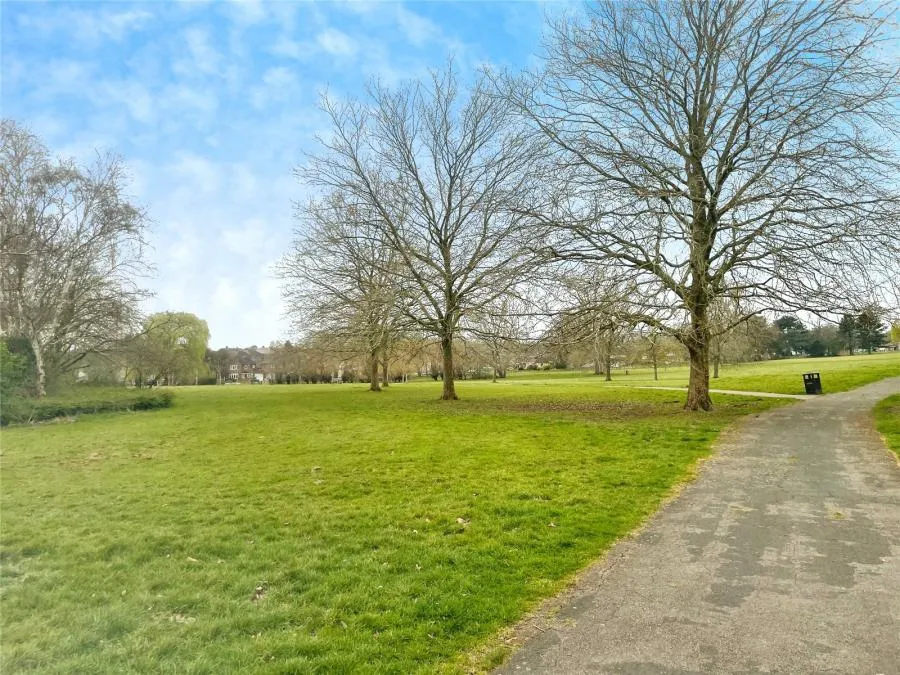 High View, Bedford, MK41, photo 9