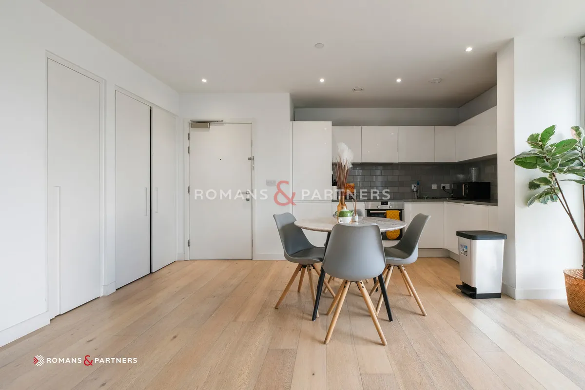 Pendant Court, Royal Wharf, E16, photo 6