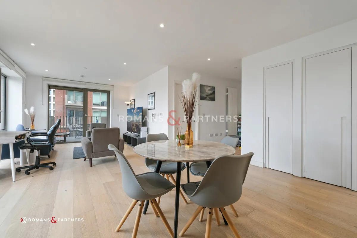 Pendant Court, Royal Wharf, E16, photo 4