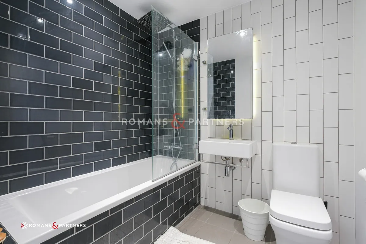 Pendant Court, Royal Wharf, E16, photo 9