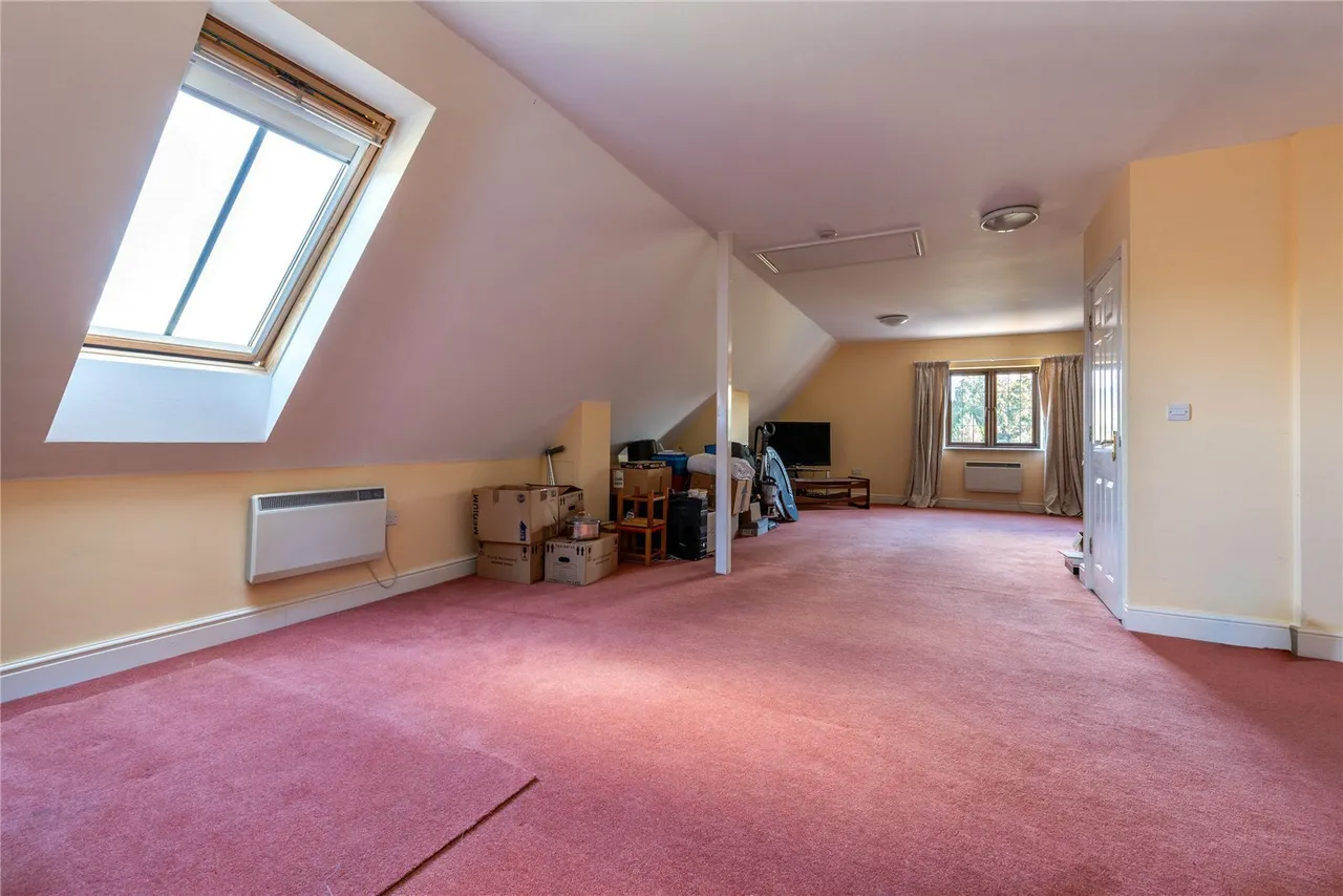 Ashurst Place, Dorking, RH4, photo 19