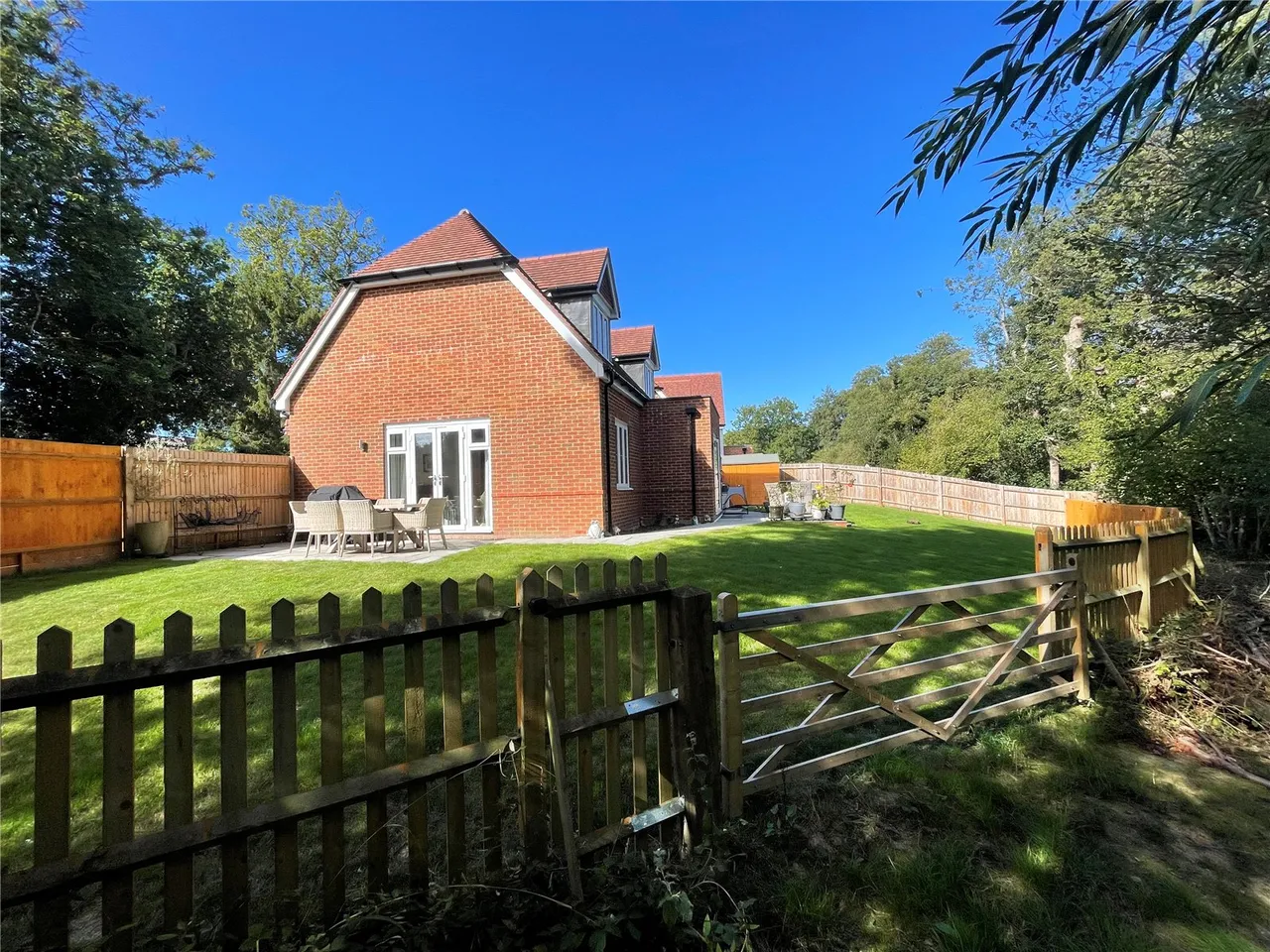 Furze Lane, East Grinstead, RH19, photo 4