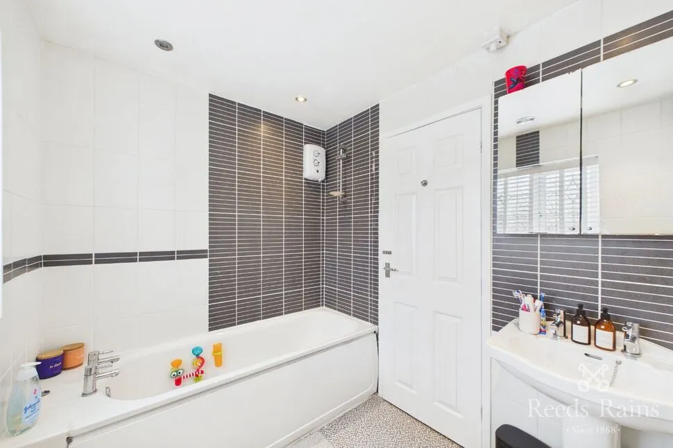 Whitley Spring Crescent, Ossett, WF5, photo 13