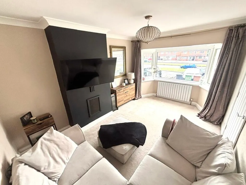 Queslett Road, Great Barr, B43, photo 3