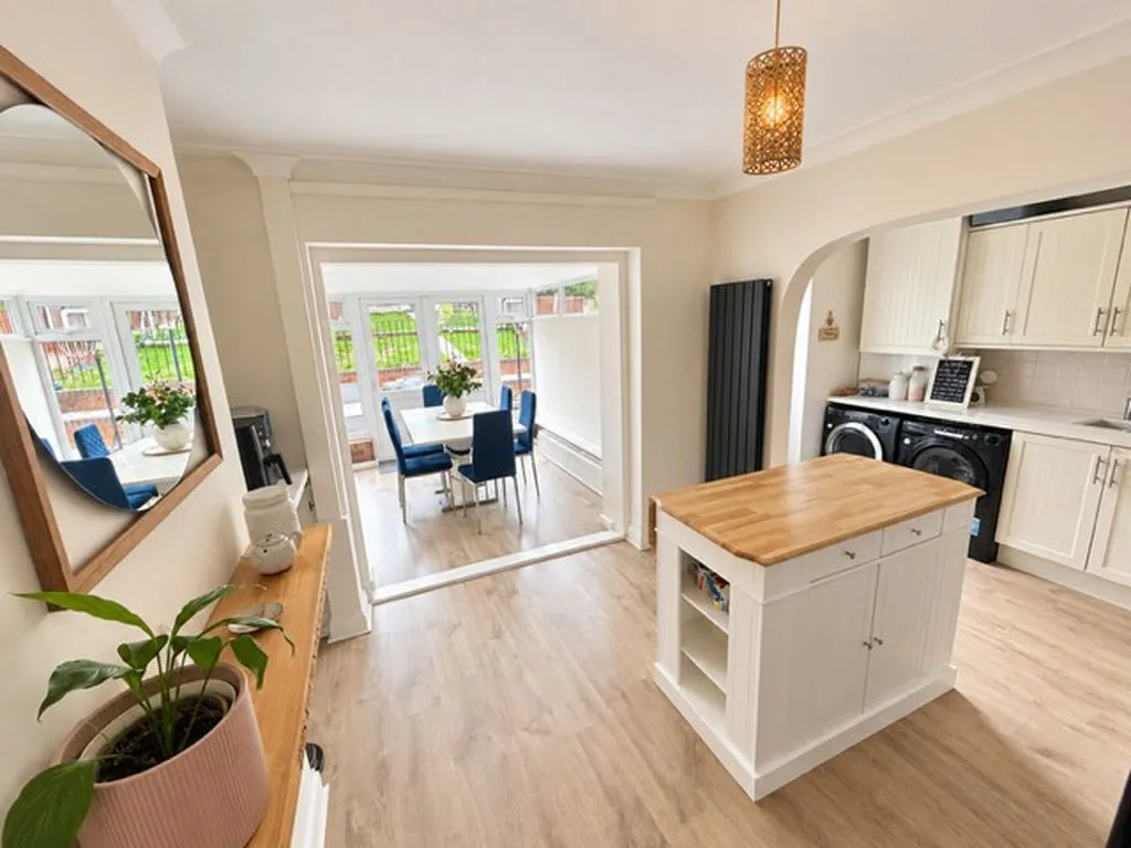 Queslett Road, Great Barr, B43, photo 5