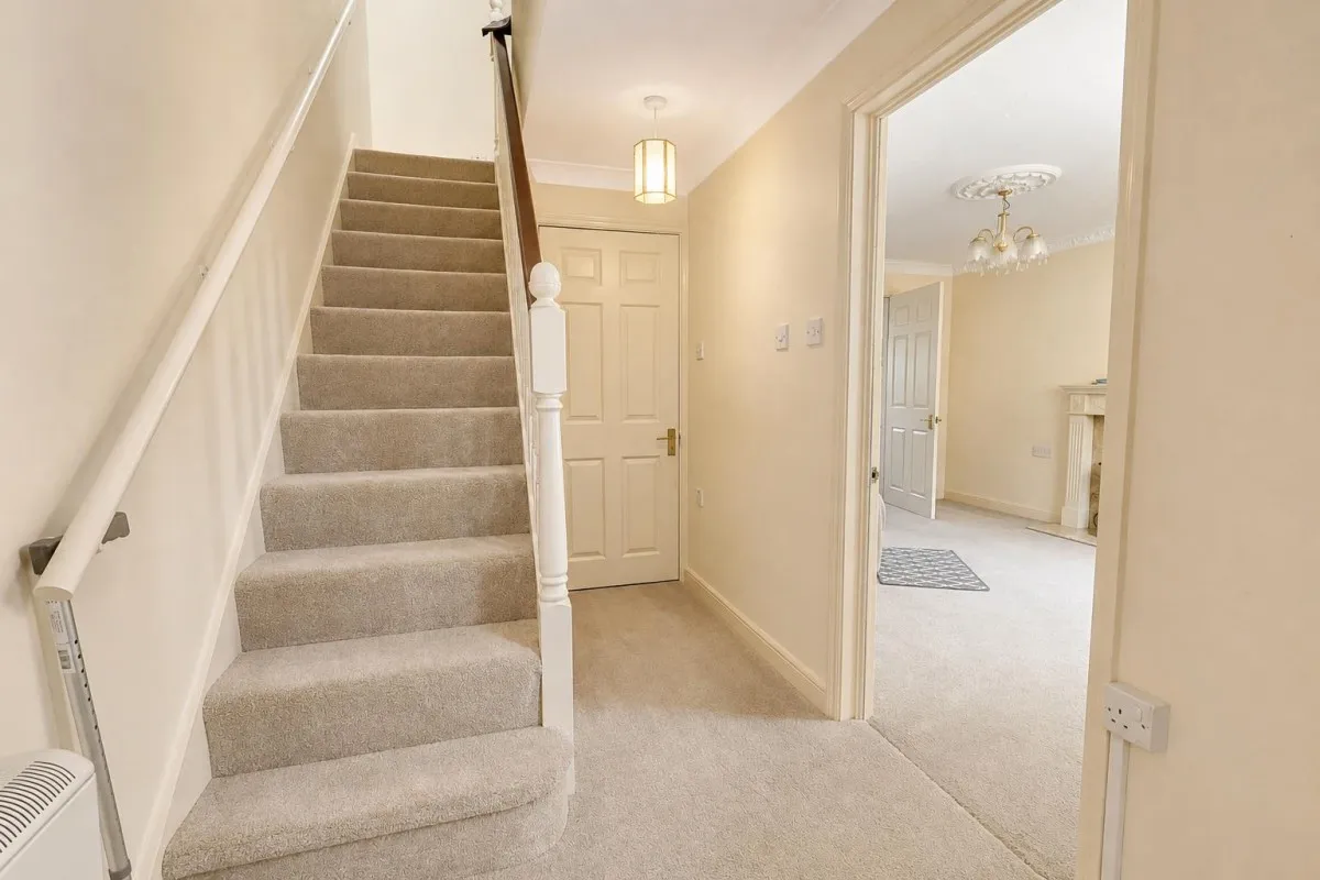 Glebe Farm Court, Up Hatherley, GL51, photo 3