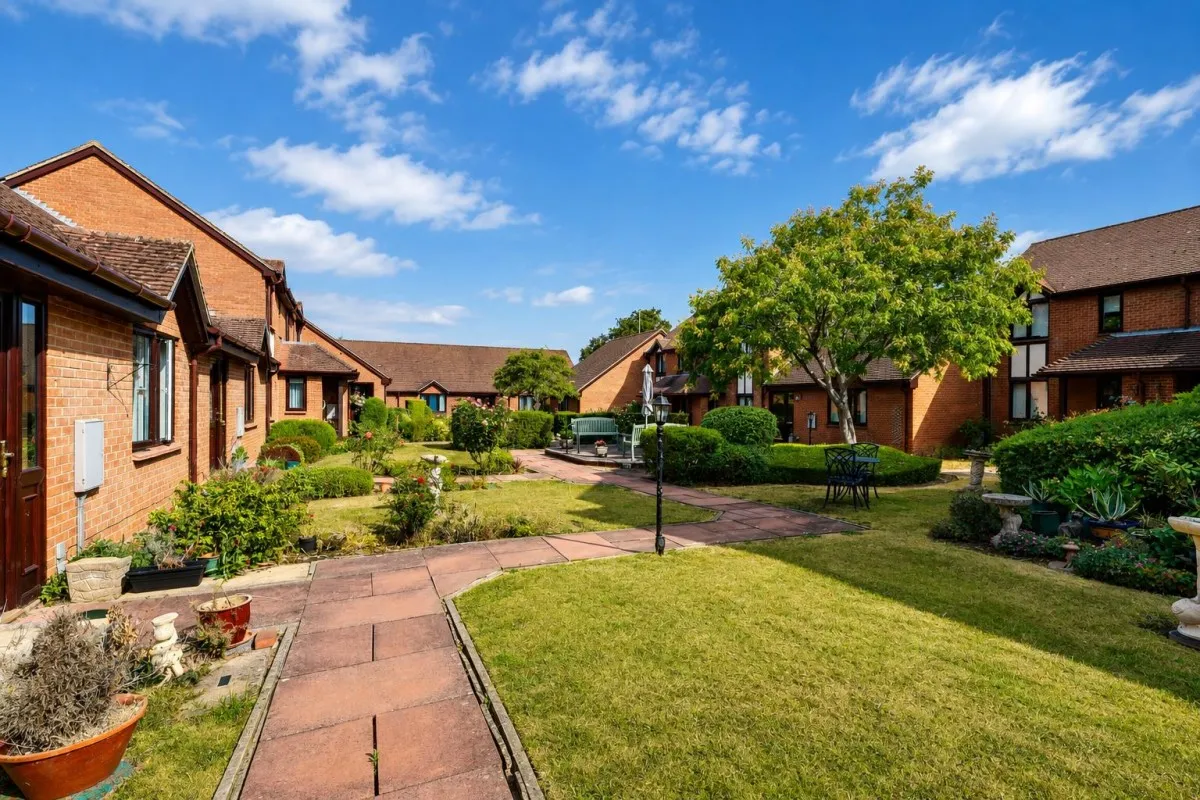 Glebe Farm Court, Up Hatherley, GL51, photo 5