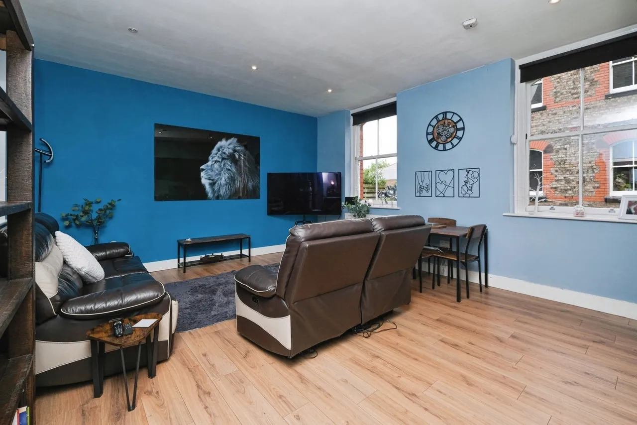 New Hall, Liverpool, L10, photo 4