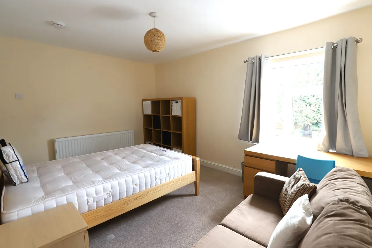 1 bed house to rent — Shaw Street, Newcastle-under-Lyme, ST5