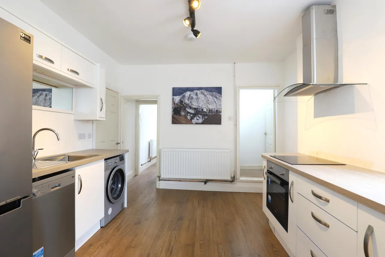Shaw Street, Newcastle-under-Lyme, ST5, photo 5