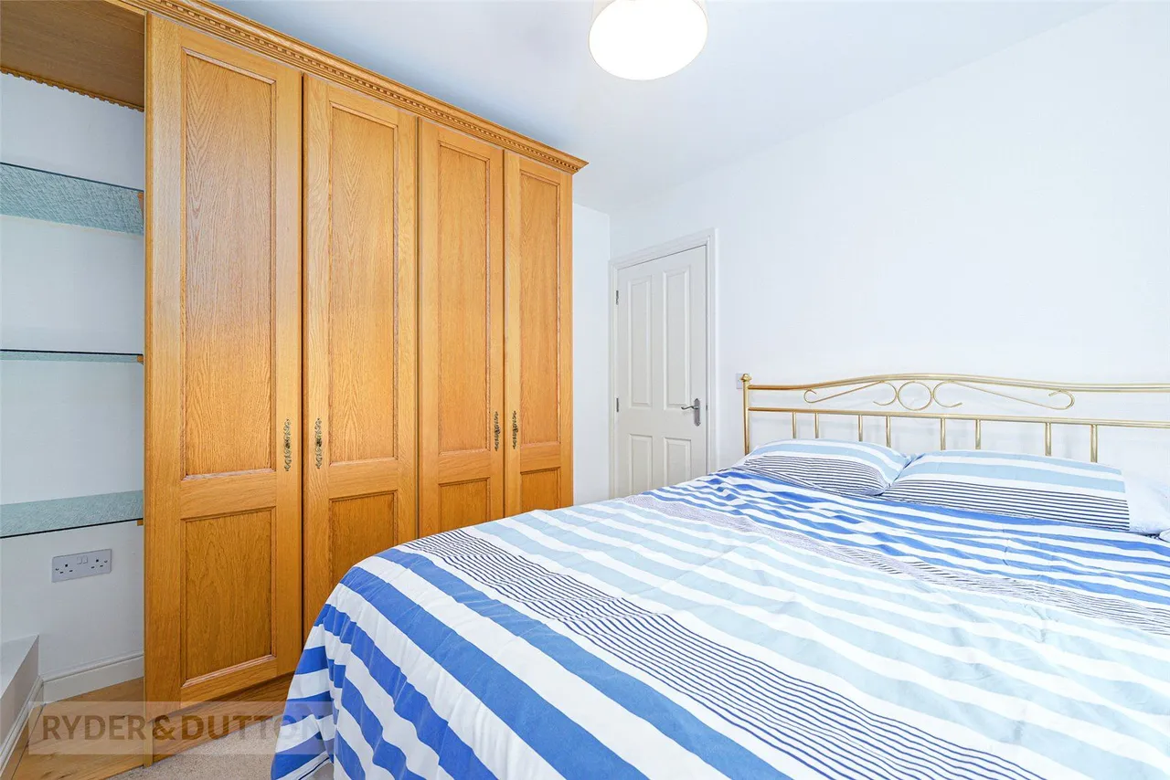 Chancel Court, Longwood, HD3, photo 14
