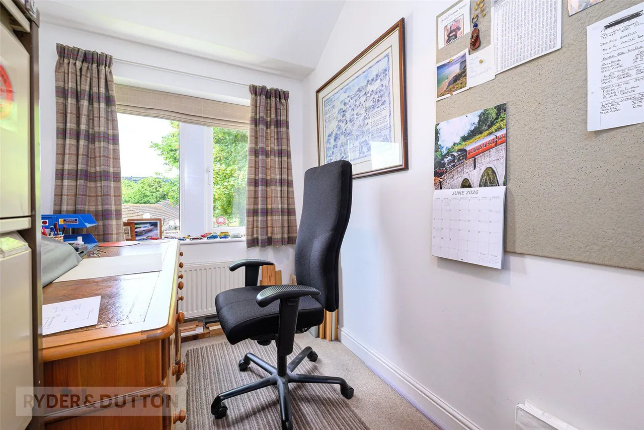 Chancel Court, Longwood, HD3, photo 17