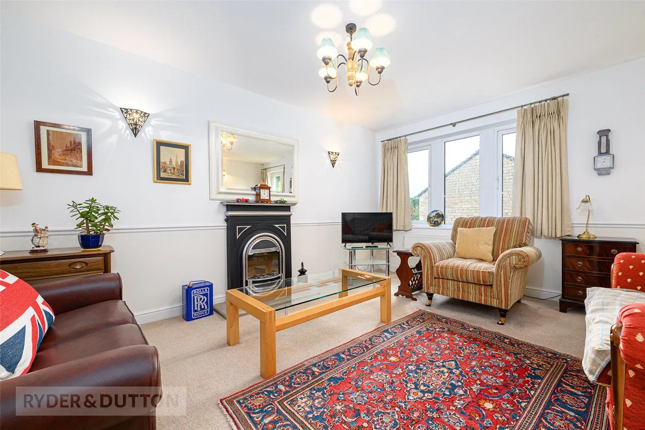 Chancel Court, Longwood, HD3, photo 7