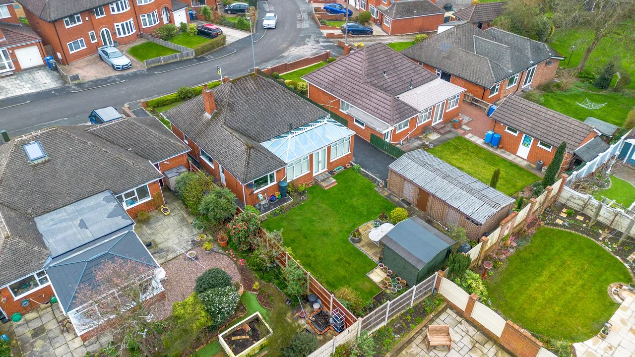 Halton Road, Great Sankey, Warrington, Warrington, WA5 3BN, photo 25