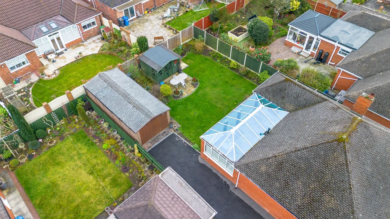 Halton Road, Great Sankey, Warrington, Warrington, WA5 3BN, photo 21