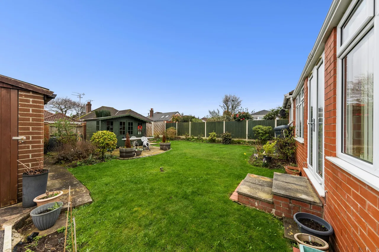 Halton Road, Great Sankey, Warrington, Warrington, WA5 3BN, photo 12