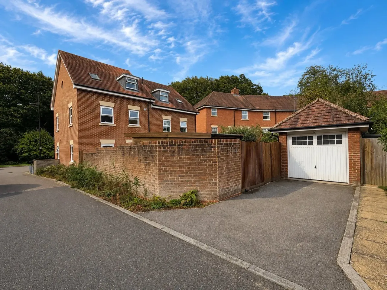 Buckle Gardens, Hellingly, Hailsham, East Sussex, BN27, photo 2
