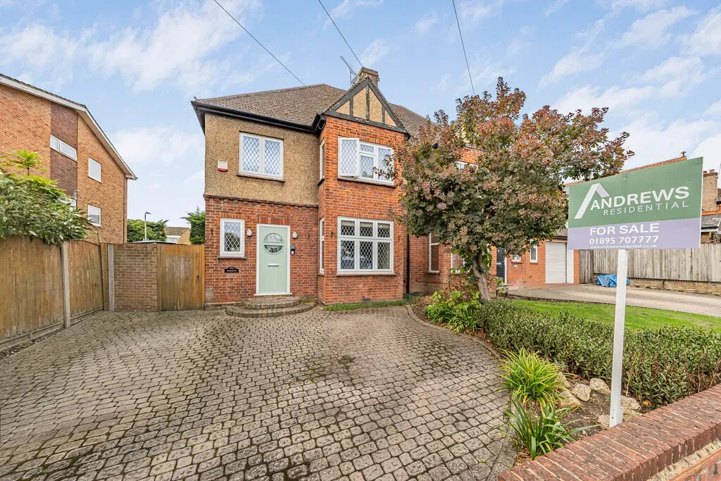 Bury Street, Ruislip, HA4, photo 17