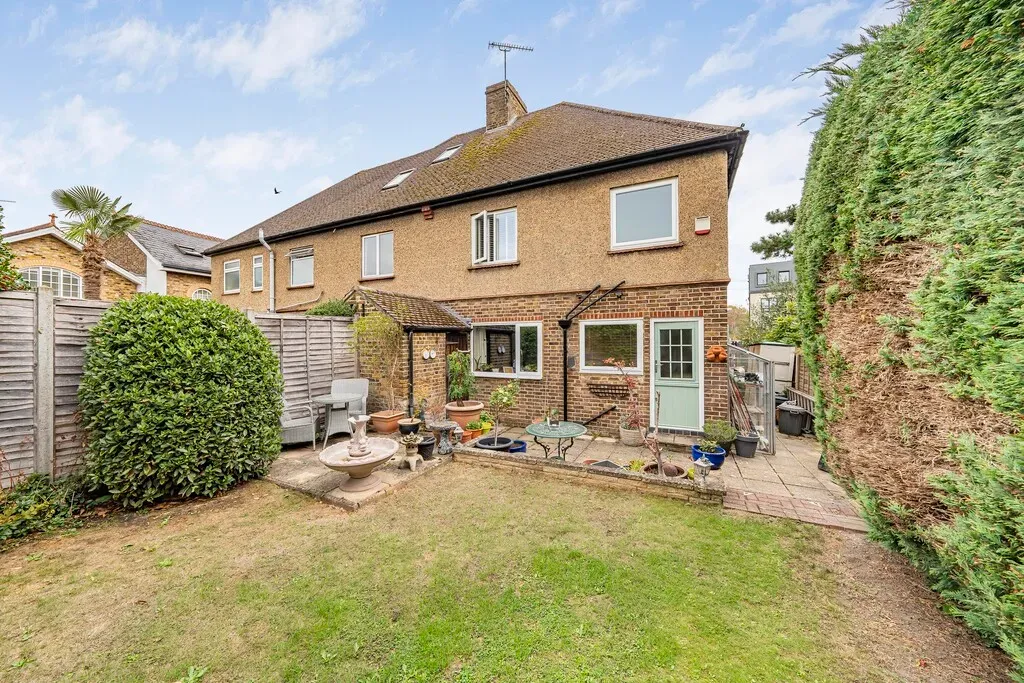 Bury Street, Ruislip, HA4, photo 9