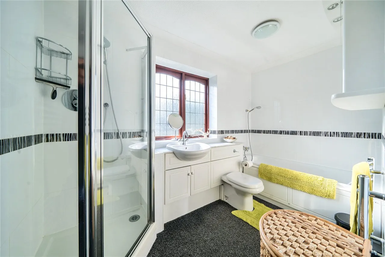 Knightsbridge Road, Camberley, Surrey, GU15 3TS, photo 6