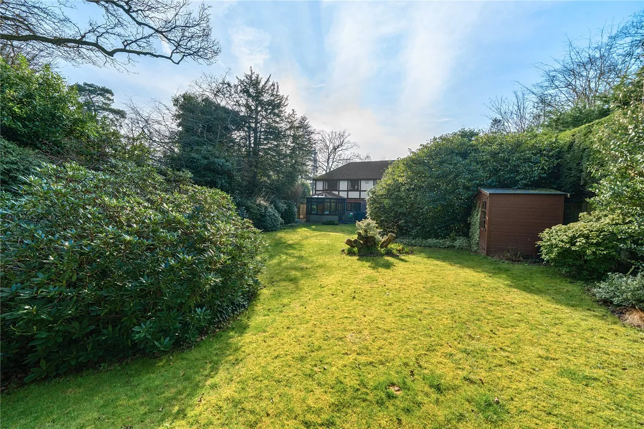 Knightsbridge Road, Camberley, Surrey, GU15 3TS, photo 9