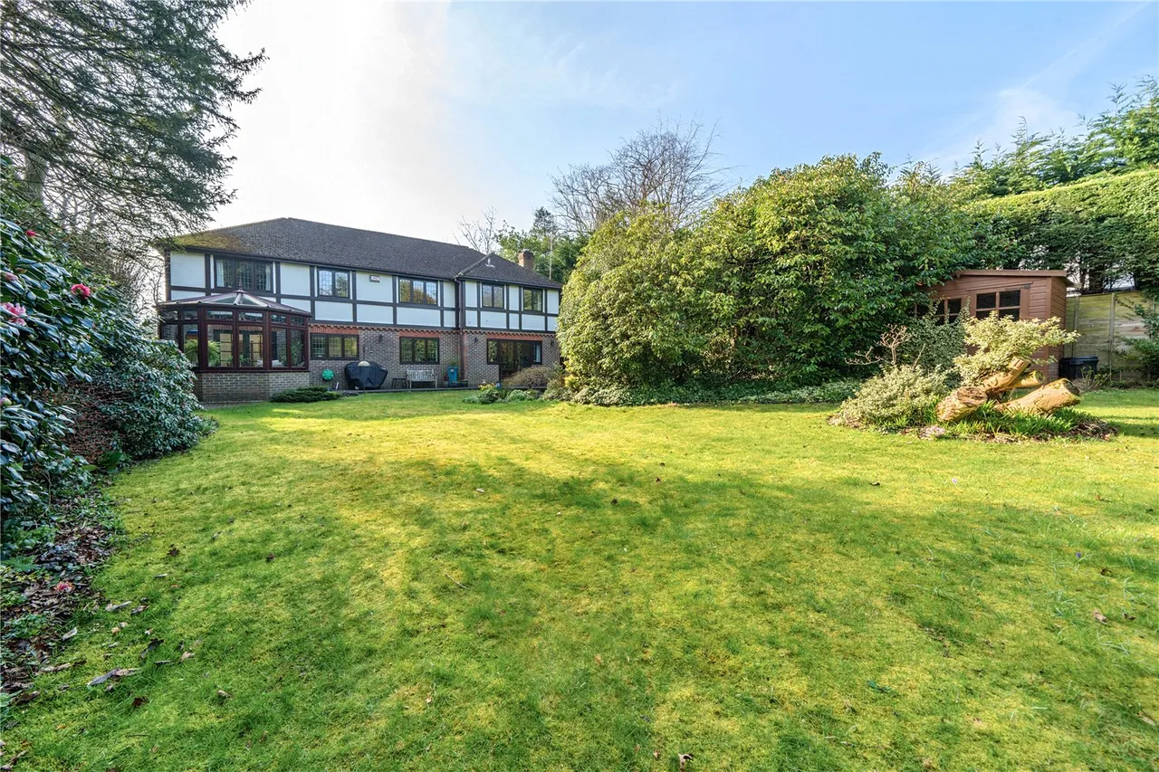 Knightsbridge Road, Camberley, Surrey, GU15 3TS, photo 10