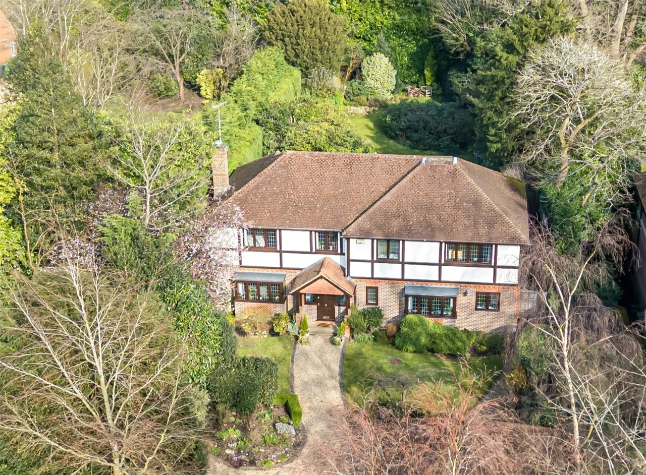 5 bed house for sale — Knightsbridge Road, Camberley, Surrey, GU15 3TS