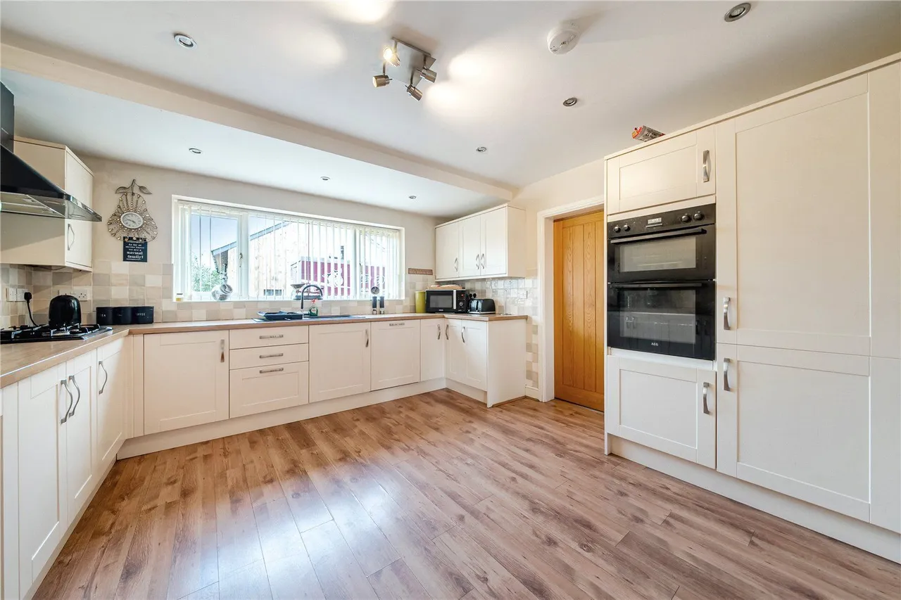 Ribblesdale Place, Osbaldeston, BB2, photo 7