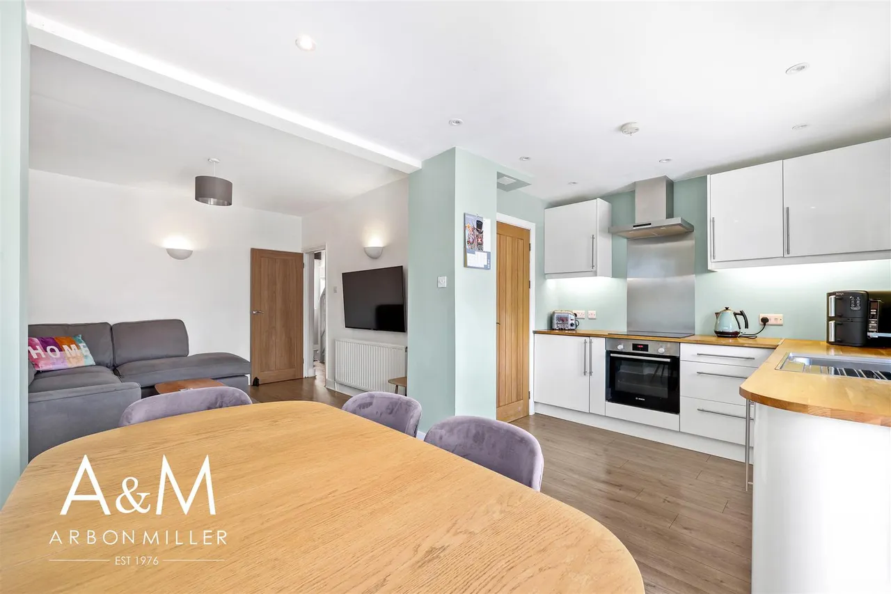 Shirley Gardens, Hornchurch, Essex, RM124NH, photo 23