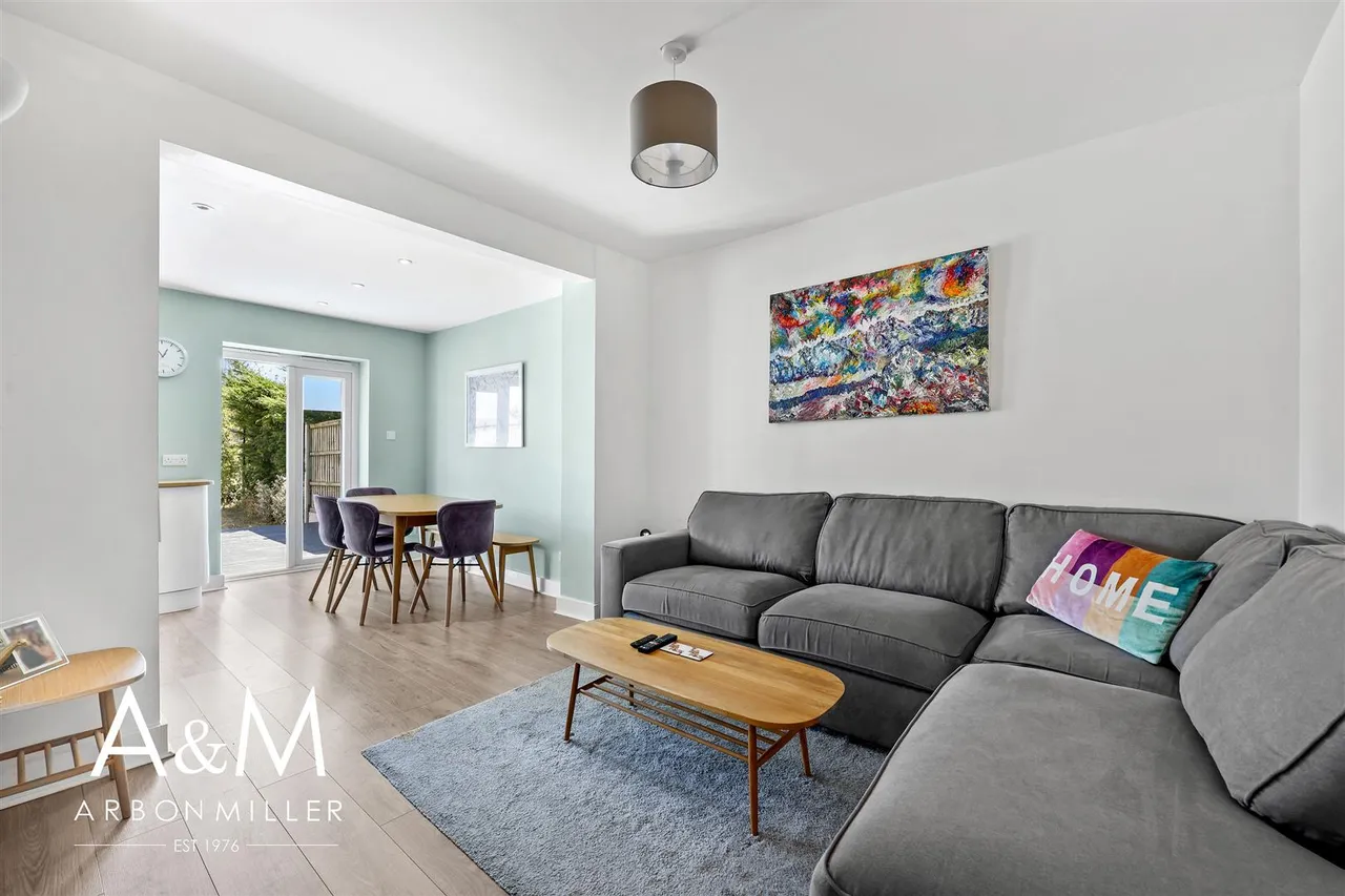 Shirley Gardens, Hornchurch, Essex, RM124NH, photo 9