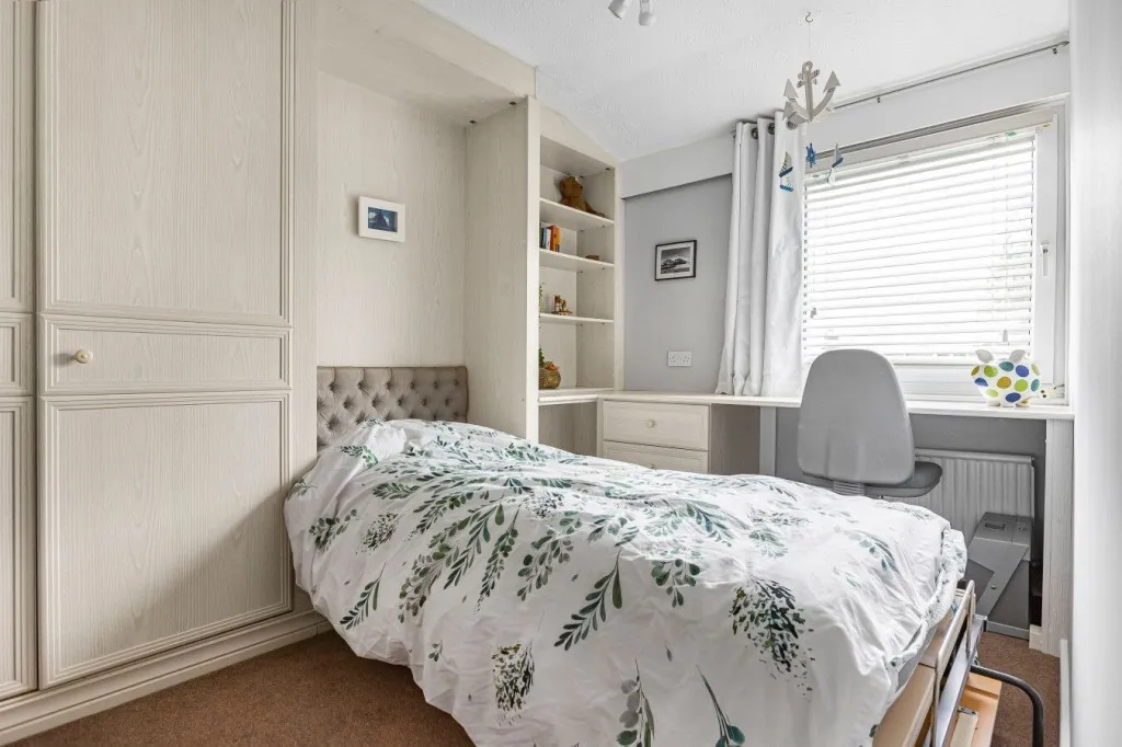 Minster Close, Hatfield, AL10, photo 15