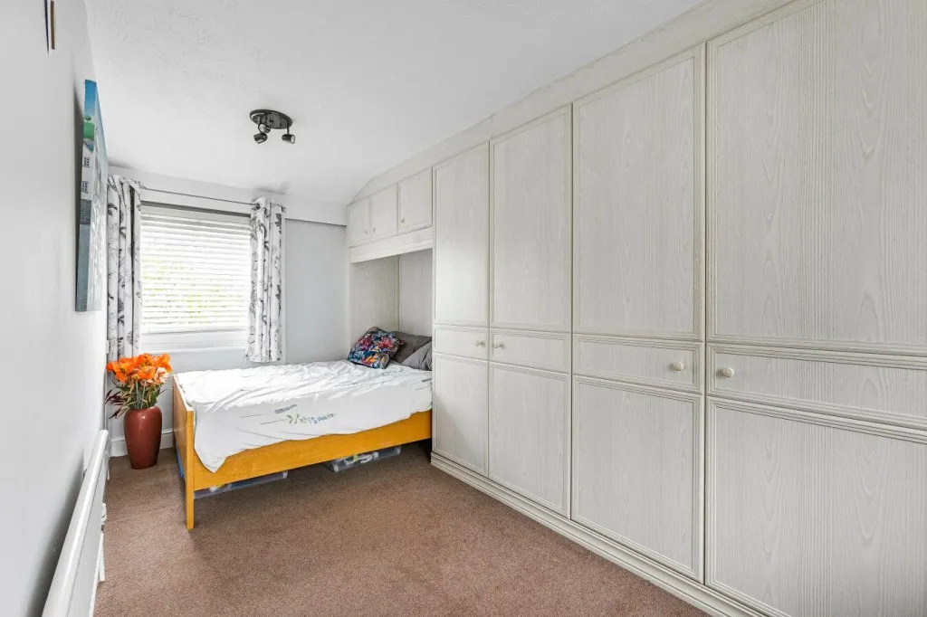 Minster Close, Hatfield, AL10, photo 18