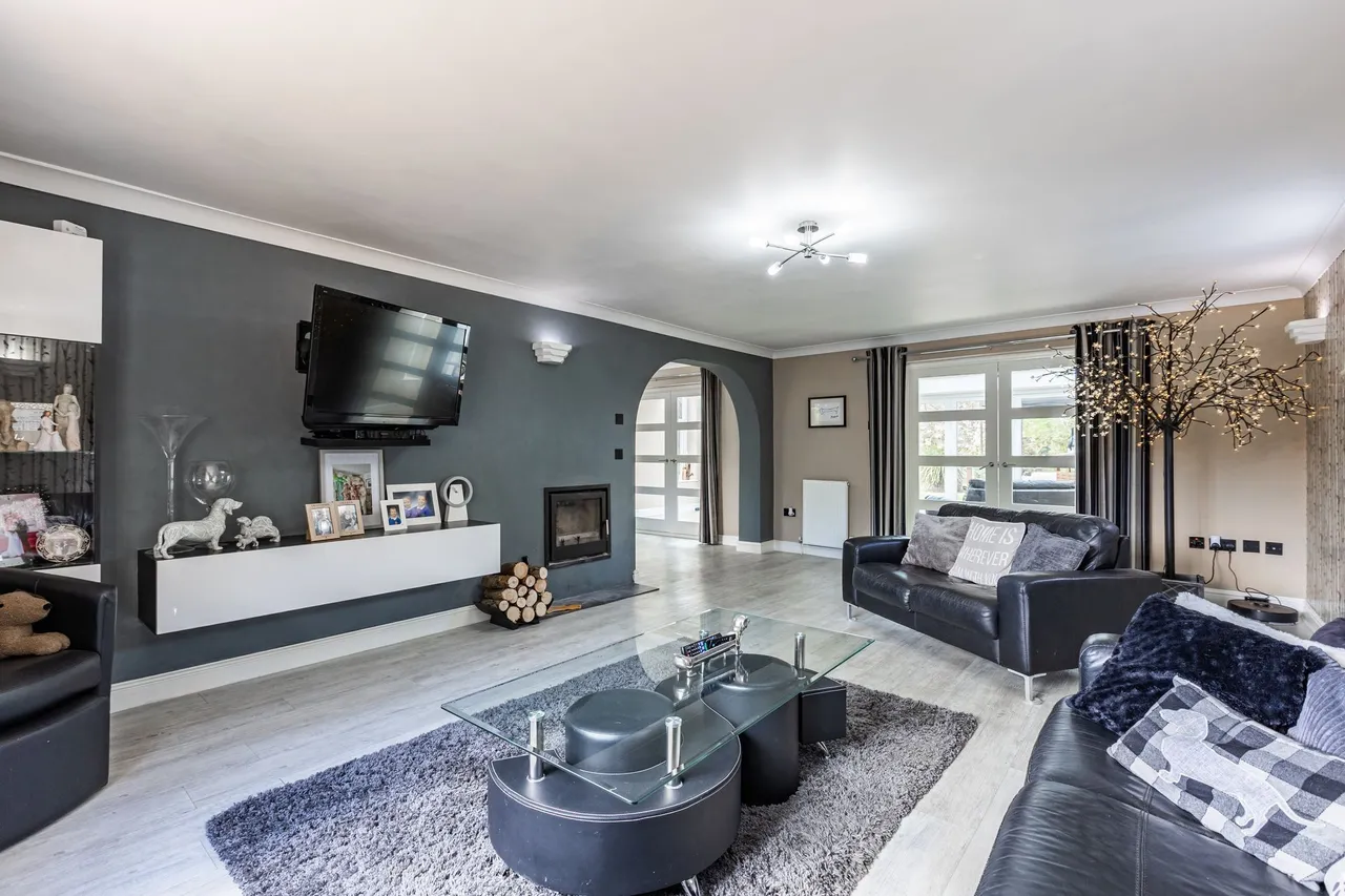Four Bedroom Family Home in Setchey, photo 7