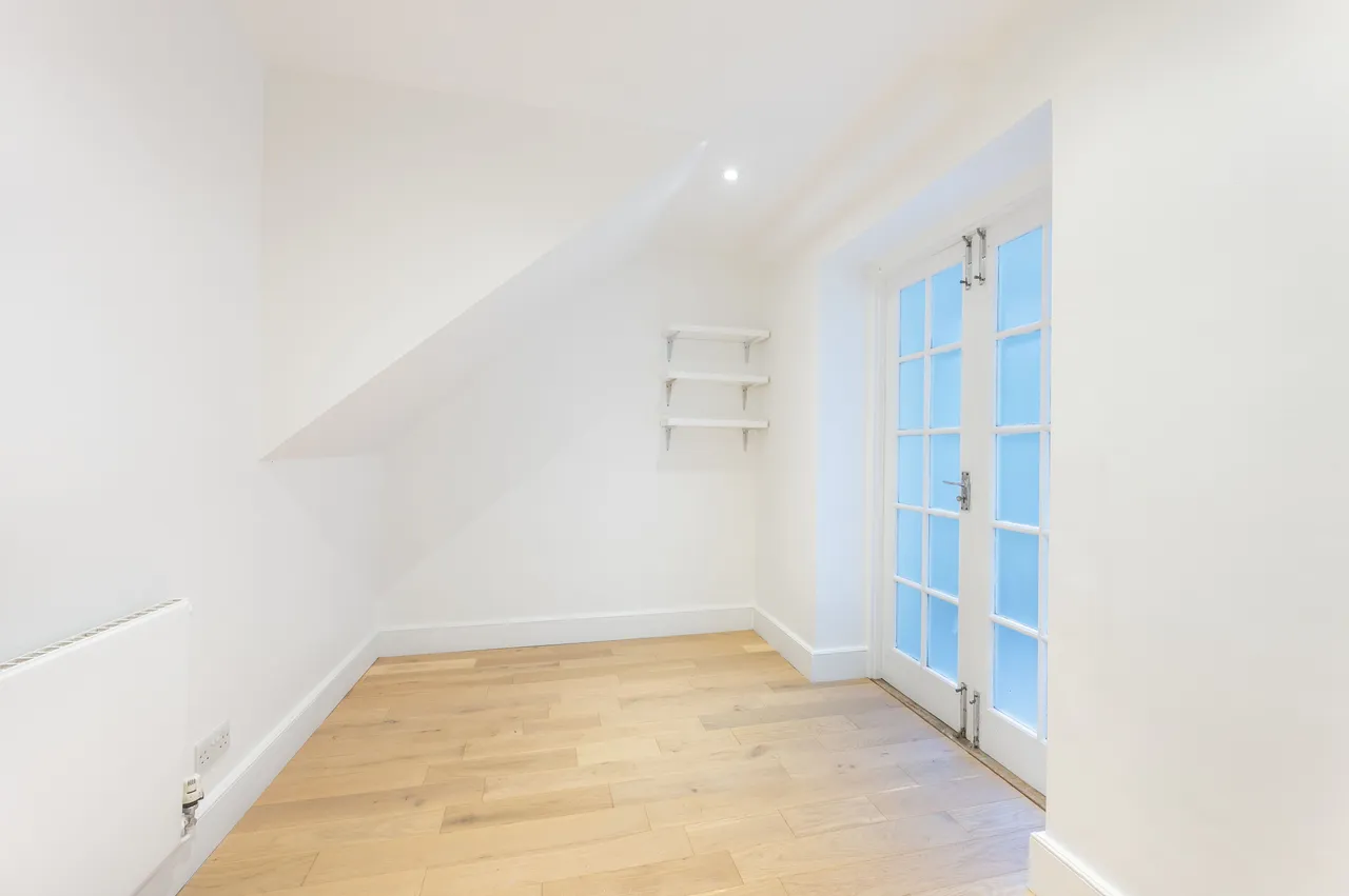 Lower Ground Floor Flat, 221 Westbourne Park Road, London, photo 5