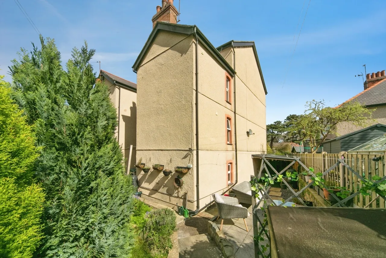 Marine Crescent, Penmaenmawr, LL34, photo 21