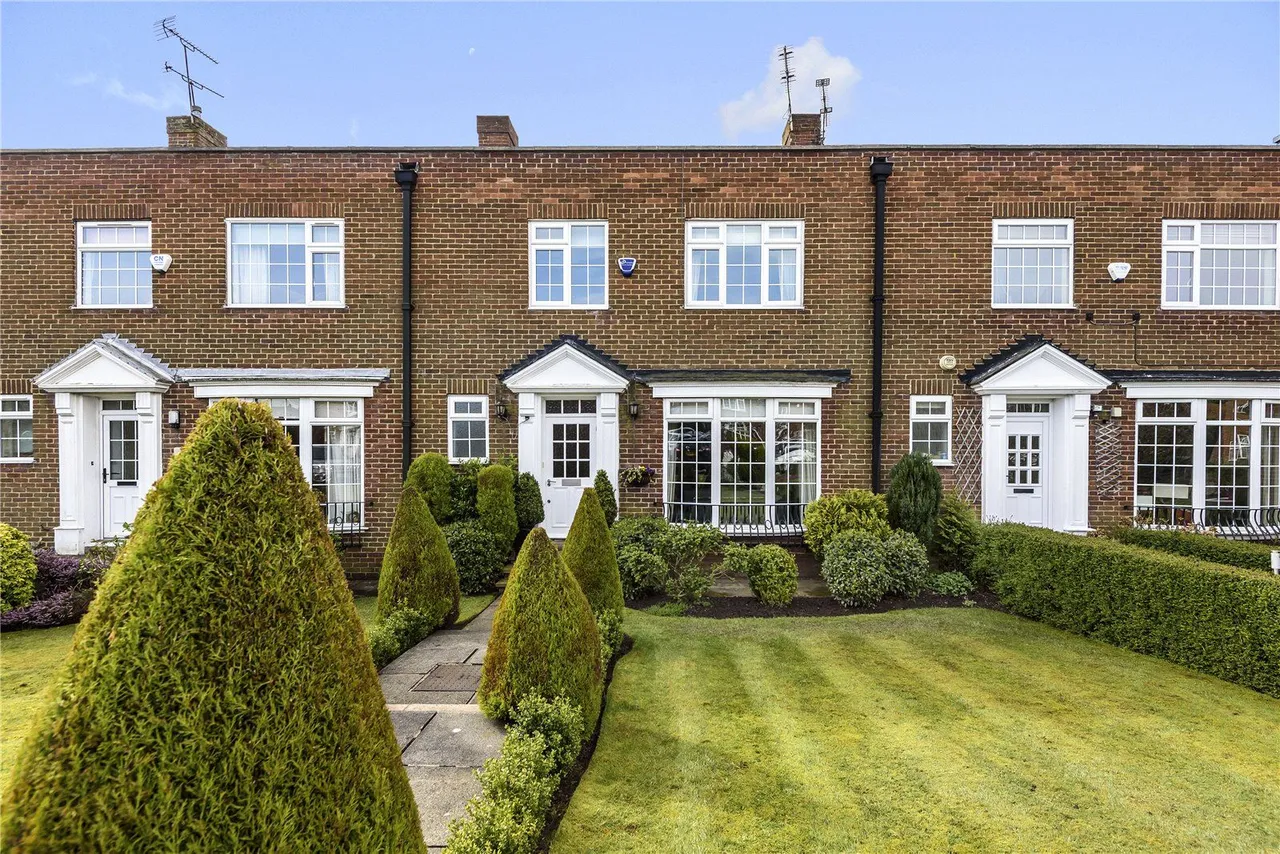 3 bed house for sale, Sandmoor Mews, Alwoodley, LS17