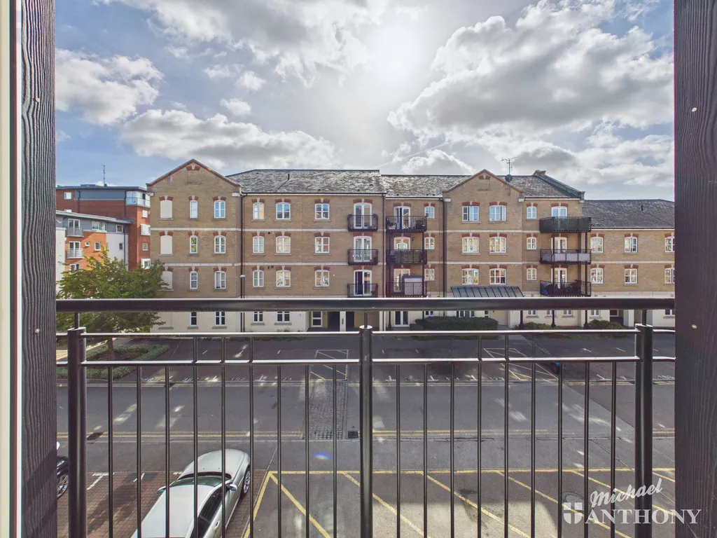 Coxhill Way, HP21, photo 19
