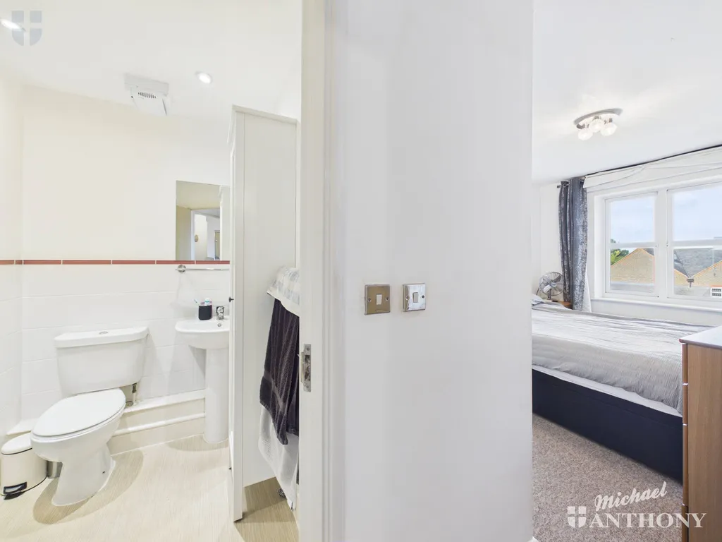 Coxhill Way, HP21, photo 10