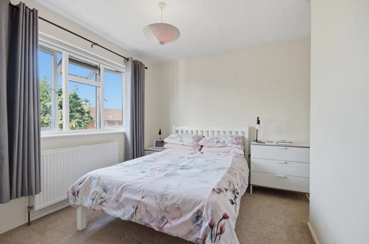 Chapel River Close, Andover, photo 5