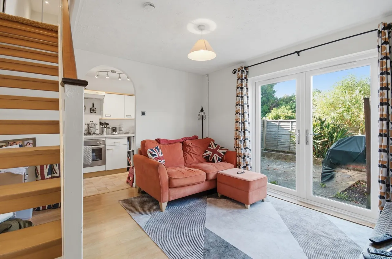 Chapel River Close, Andover, photo 2