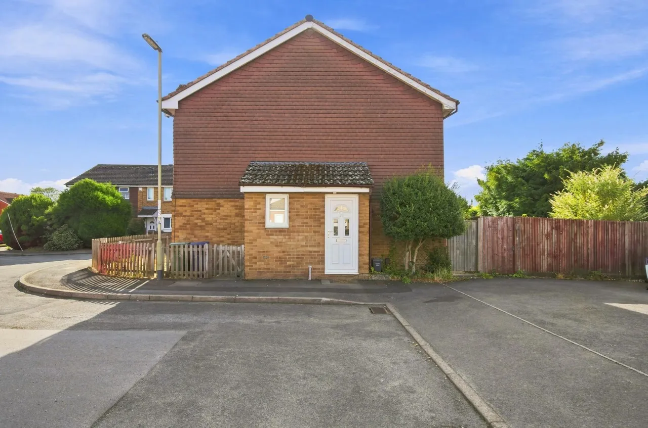 Chapel River Close, Andover, photo 9