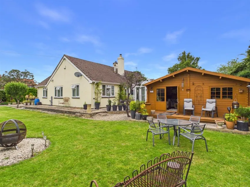 Church Road, Longlevens, photo 22