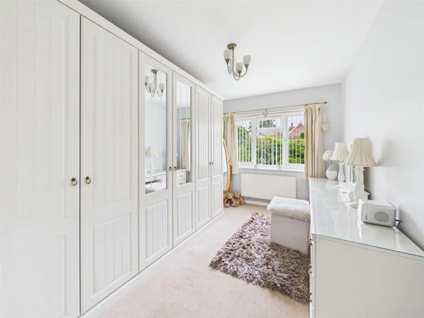 Church Road, Longlevens, photo 17