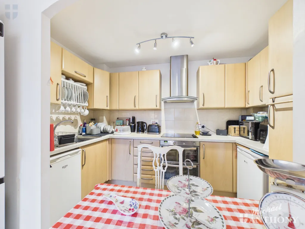 Beaconsfield Road, Aylesbury, HP21, photo 8