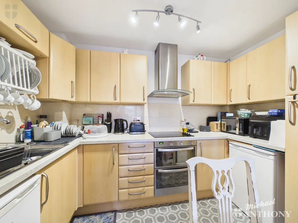 Beaconsfield Road, Aylesbury, HP21, photo 3