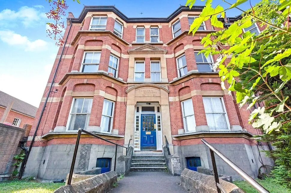 1 bed property to rent, New Cross Road, London, SE14