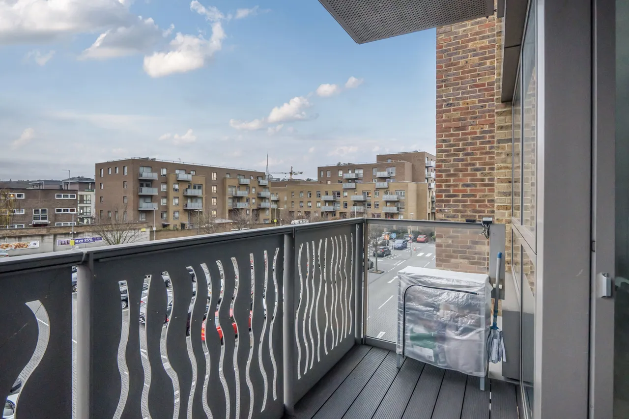 Flat 3, Basset Court, Smithfield Square, High Street, London, photo 10