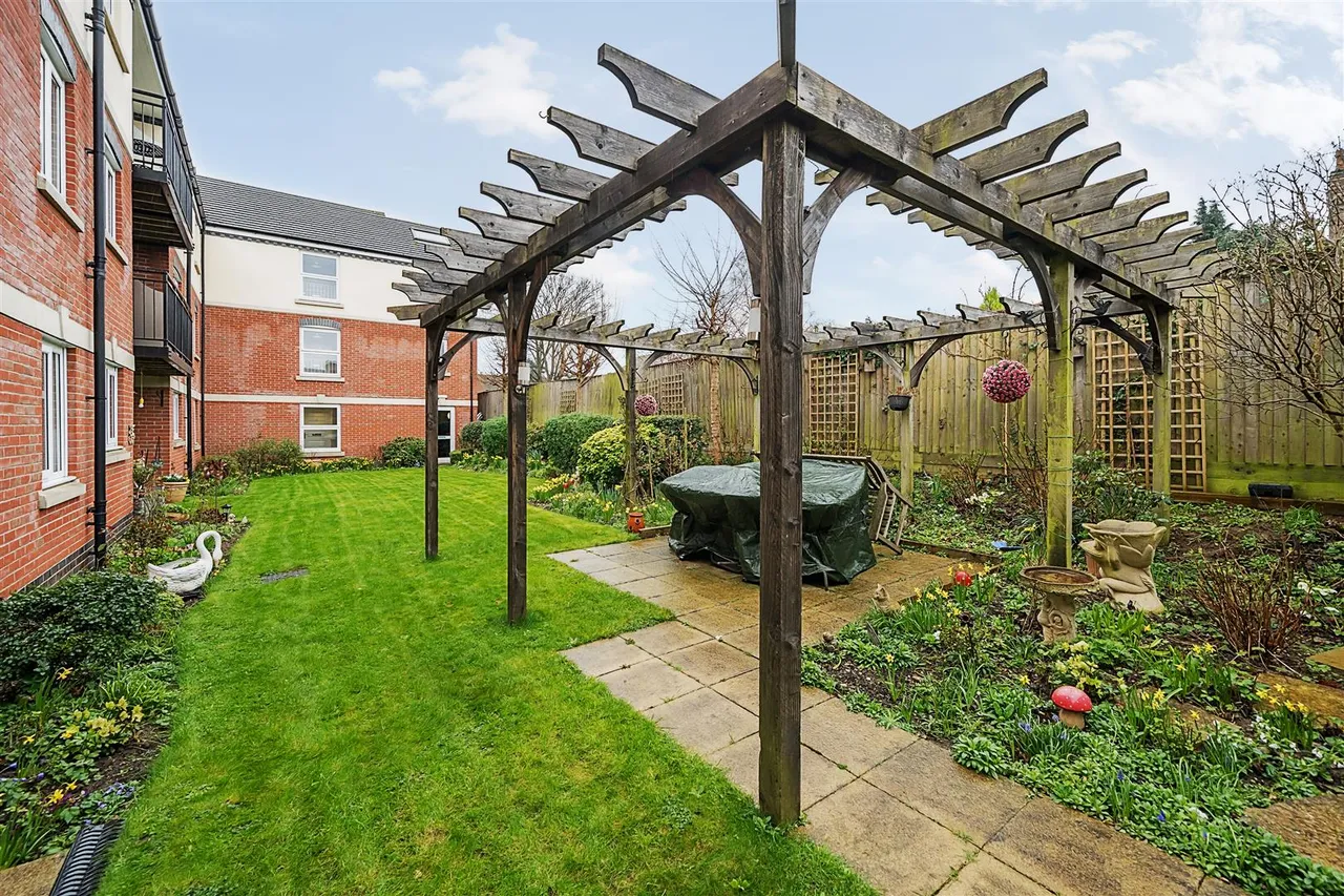 Vale Road, Stourport-On-Severn, DY13, photo 11